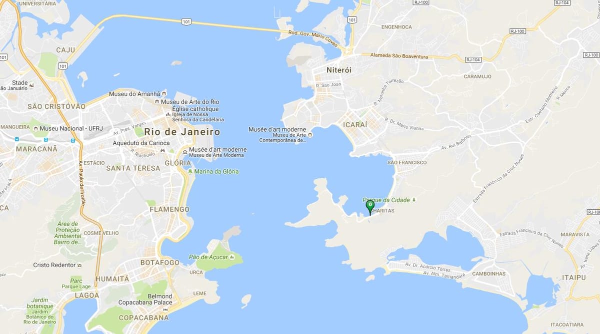 Kort af ströndinni Samanguaia